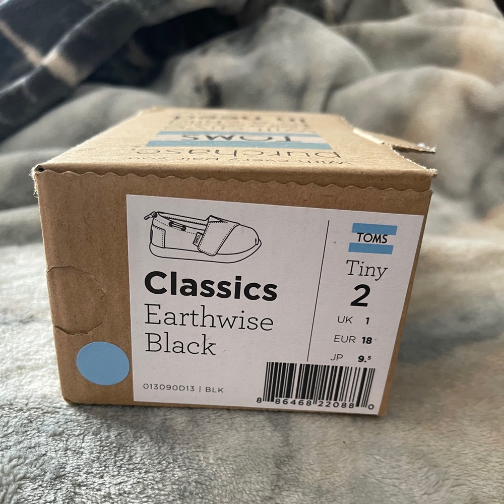 Baby toms size 2